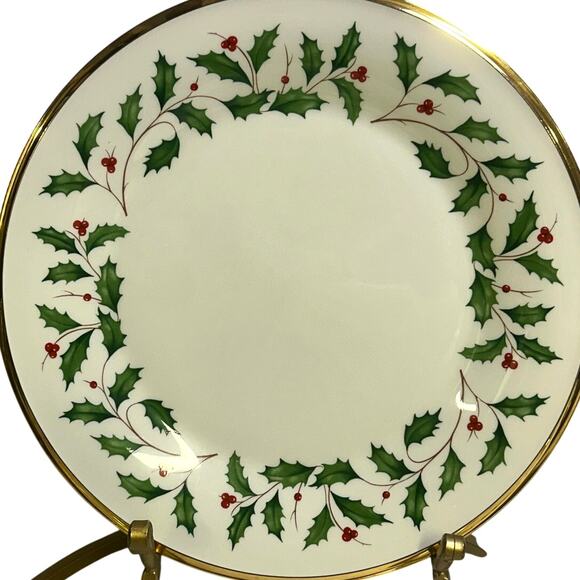 Lenox Holiday Dimension Dinner Plates Holly and Berry Ivory Gold Trim-Set of 4 - Picture 4 of 8